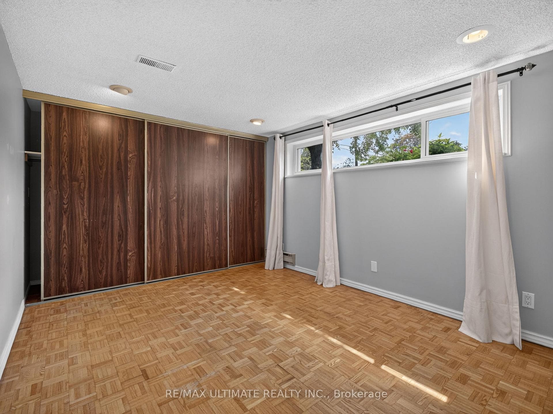20 Wye Valley Road Unit Basement photo 13