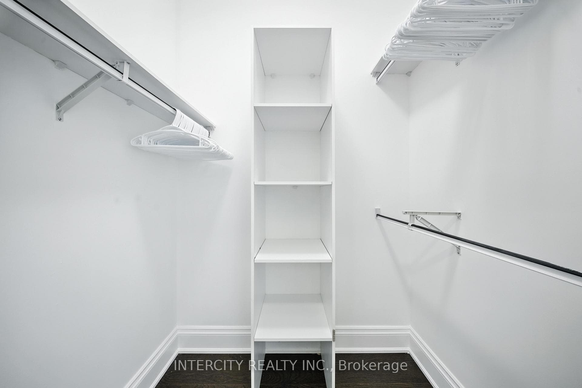 7608 Yonge Street Unit PH15 photo 16