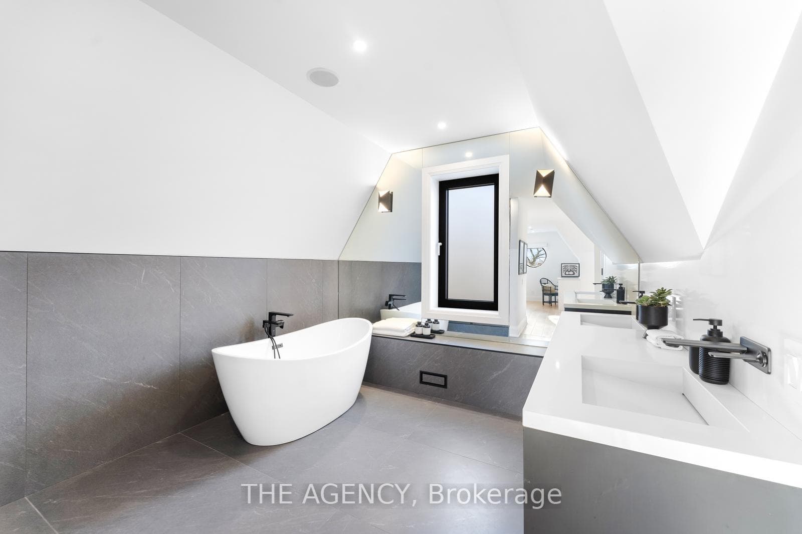 43 Rusholme Road photo 29