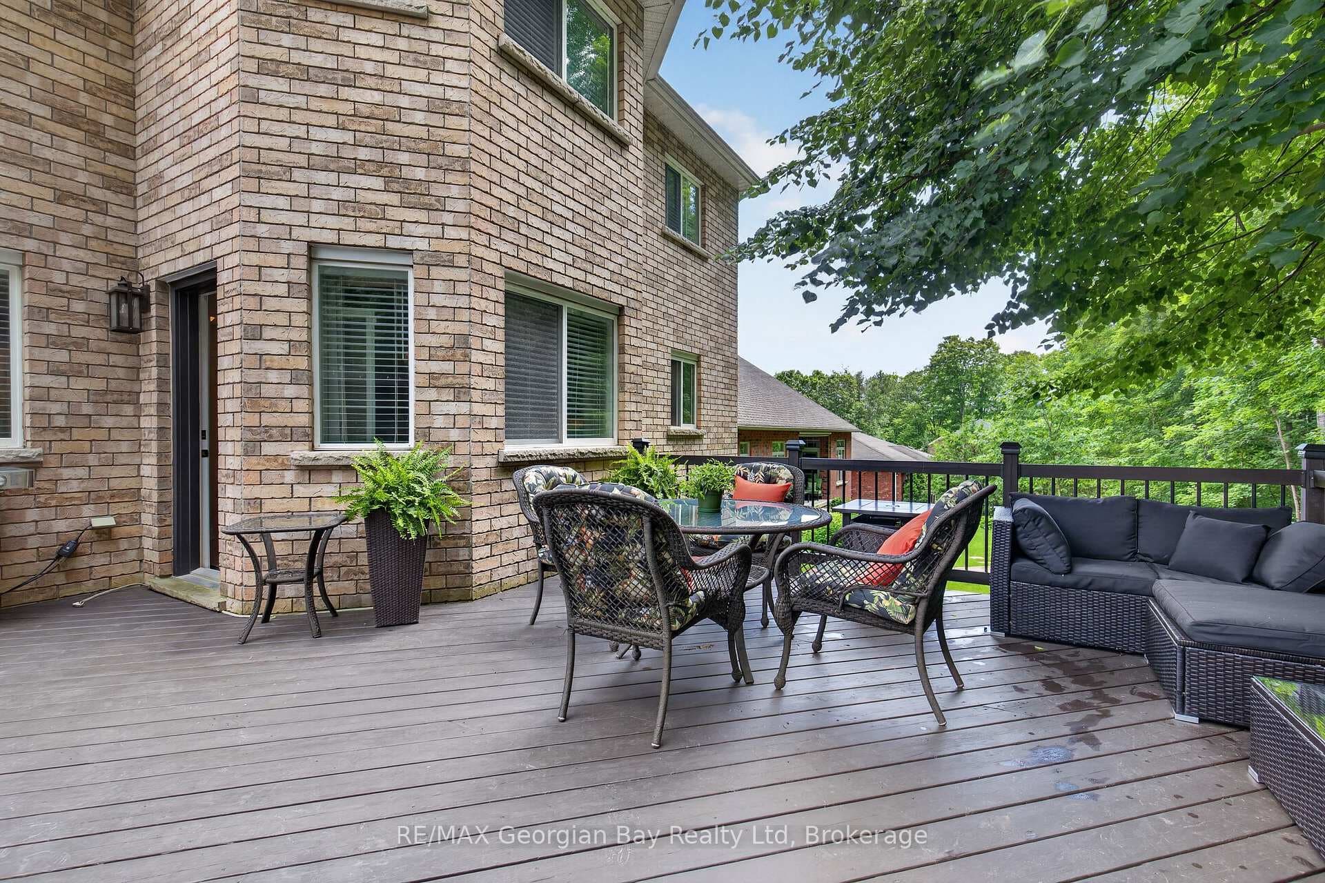 400 Keller Drive photo 33