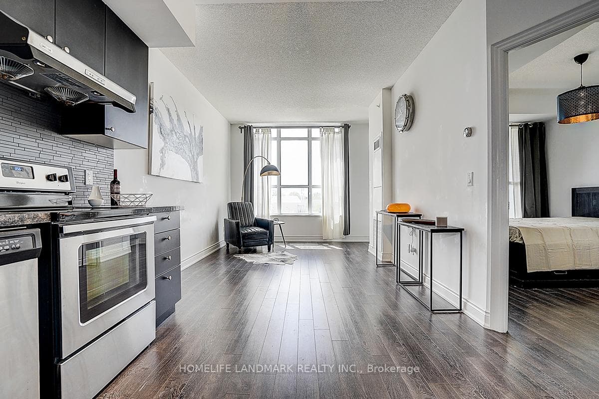 99 South Town Centre Boulevard Unit 317B photo 17