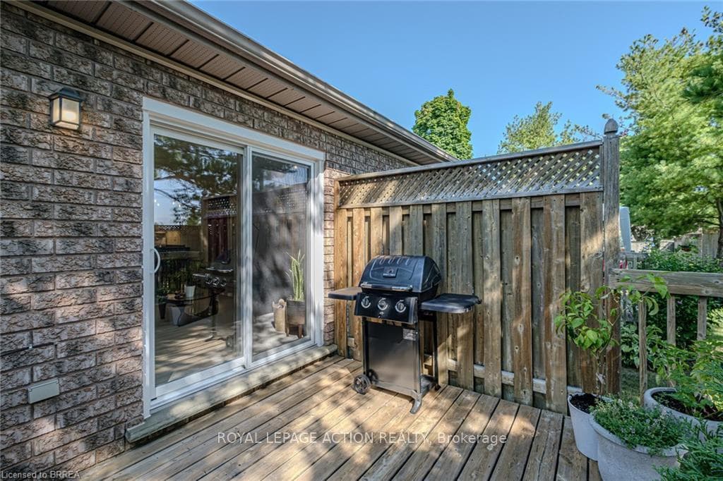 10 Courtland Drive photo 19
