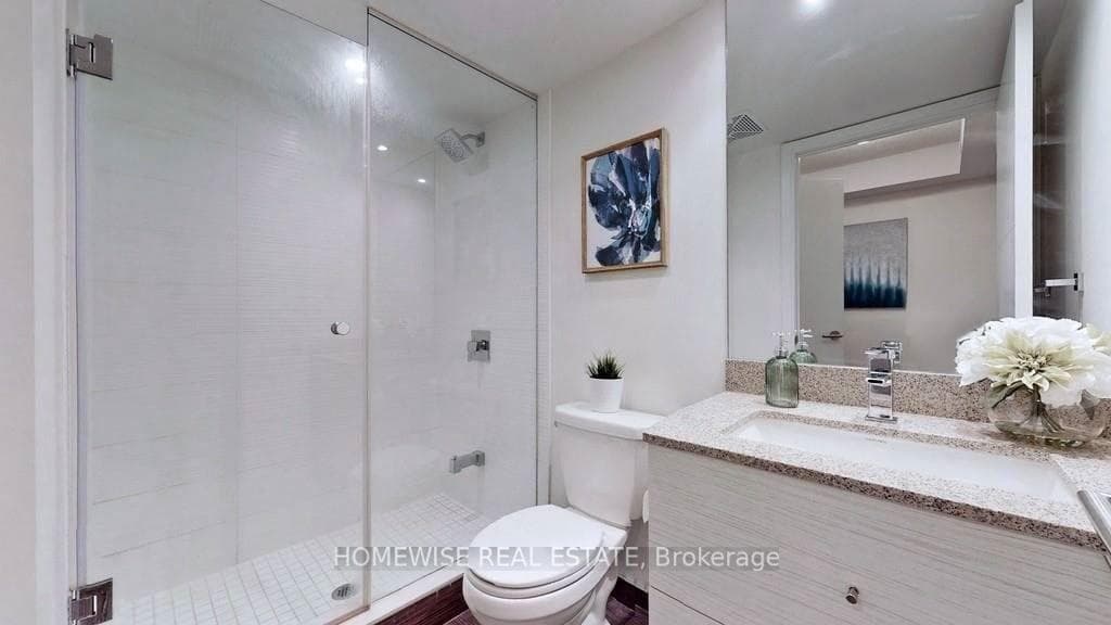 525 Adelaide Street Unit 324 photo 18