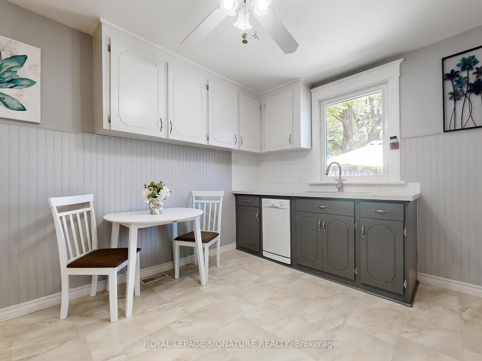 261 Glebemount Avenue photo 13