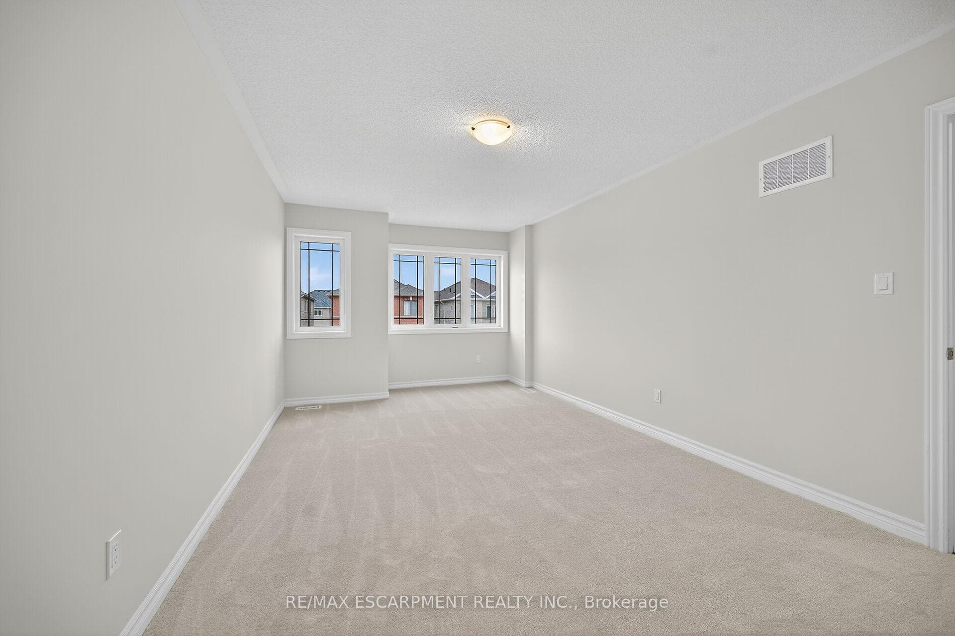 15 Huntsworth Avenue photo 41