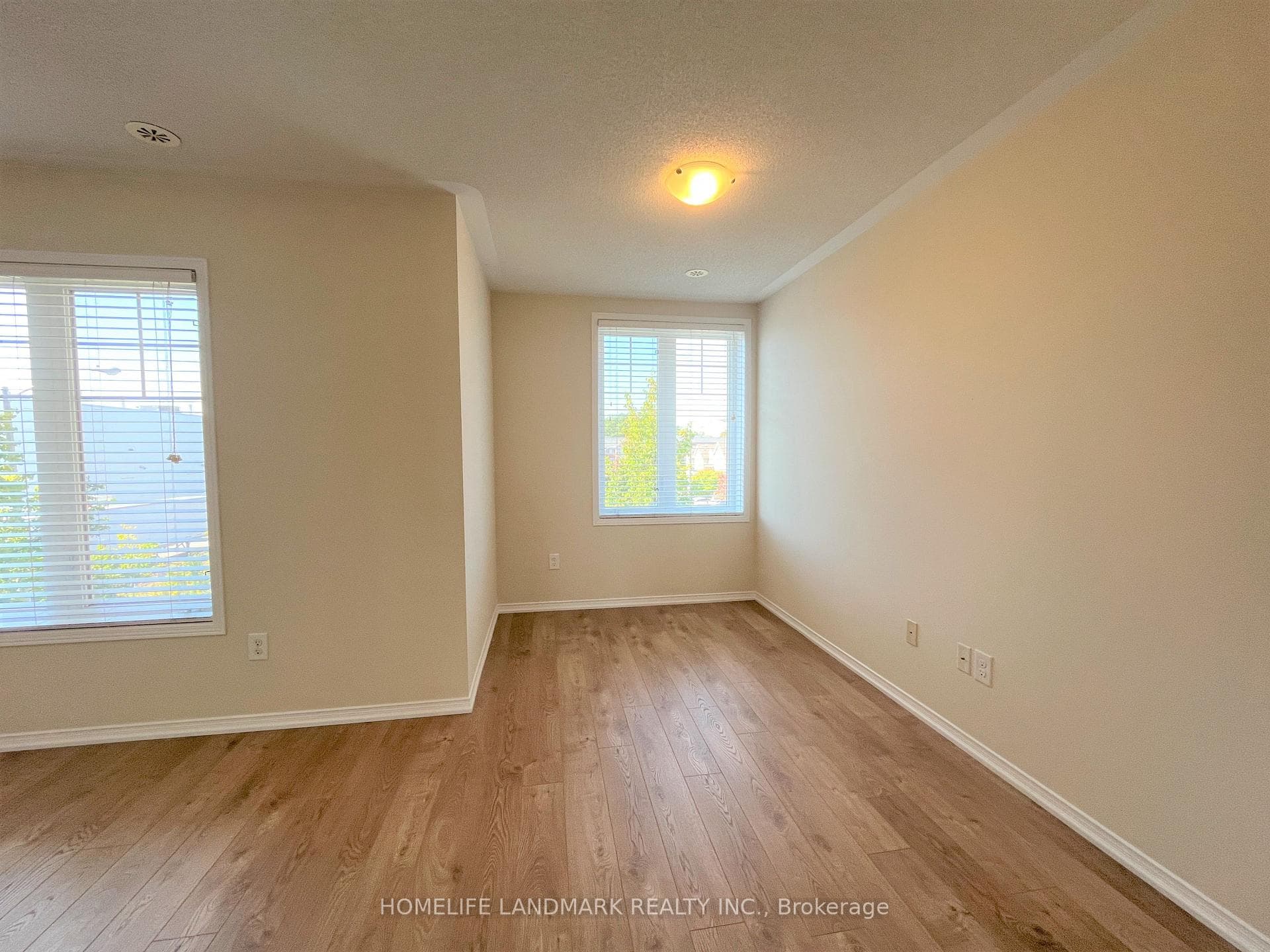 79 John Bell Crescent photo 16