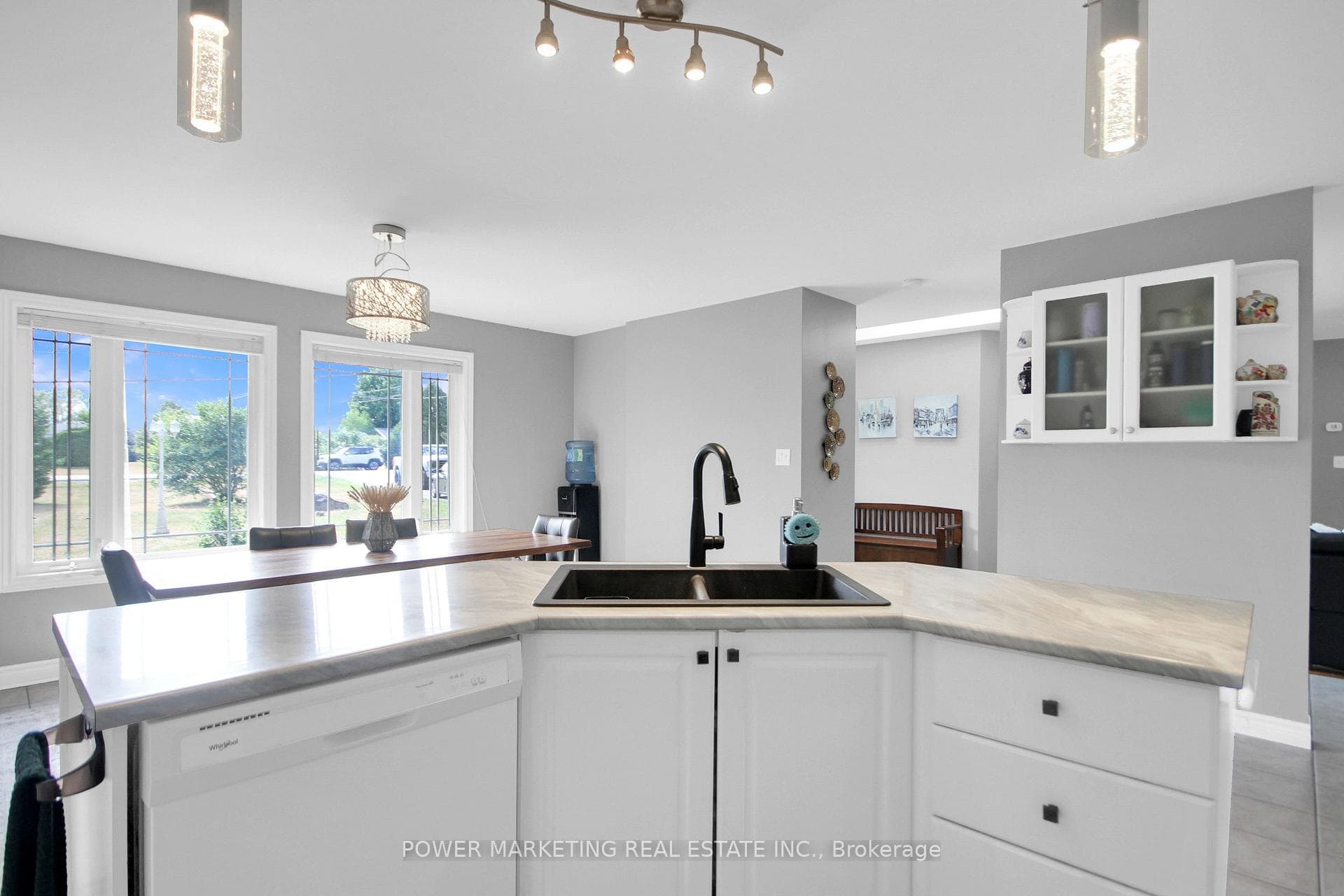 1441 STAGECOACH Road photo 17