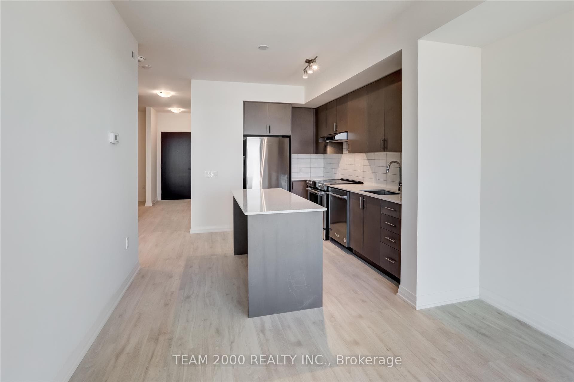 9000 Jane Street Unit 1122 photo 14