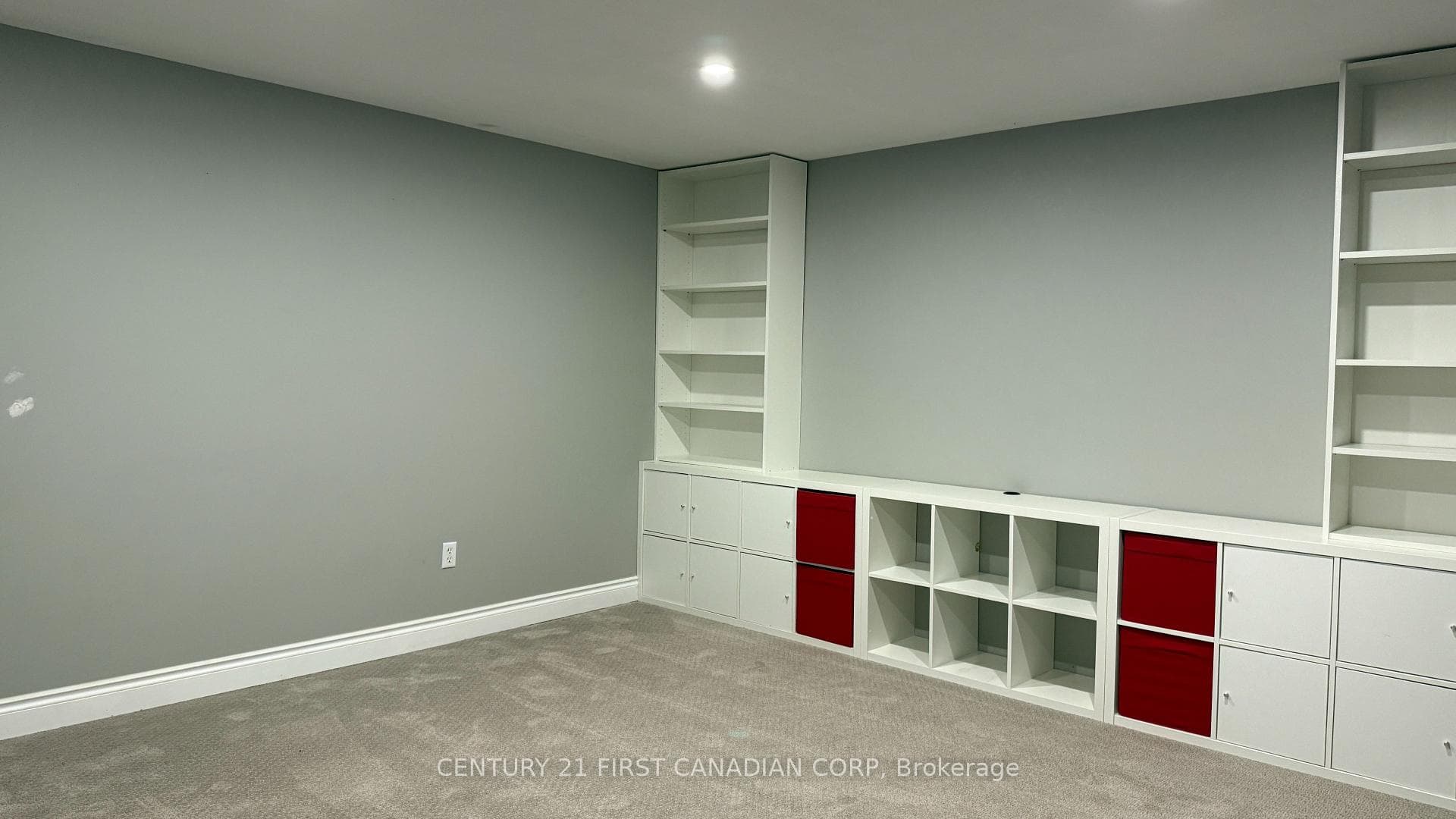 101 Brookside Street Unit 17 photo 32
