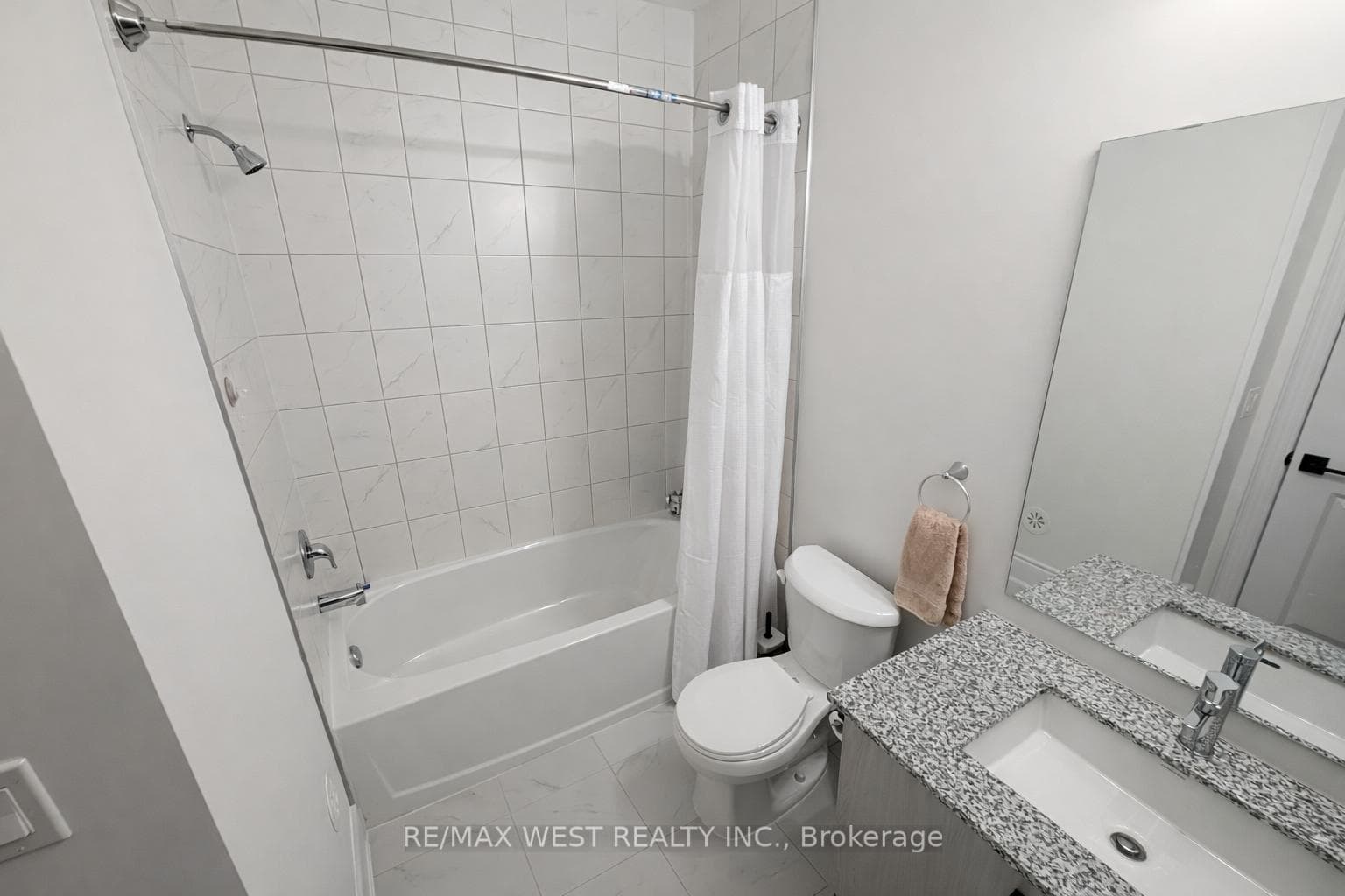 23 Paradox Street photo 25