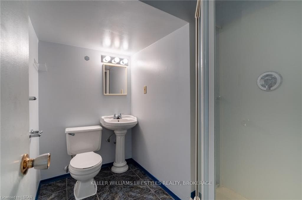 1600 CULVER Drive Unit 114 photo 24