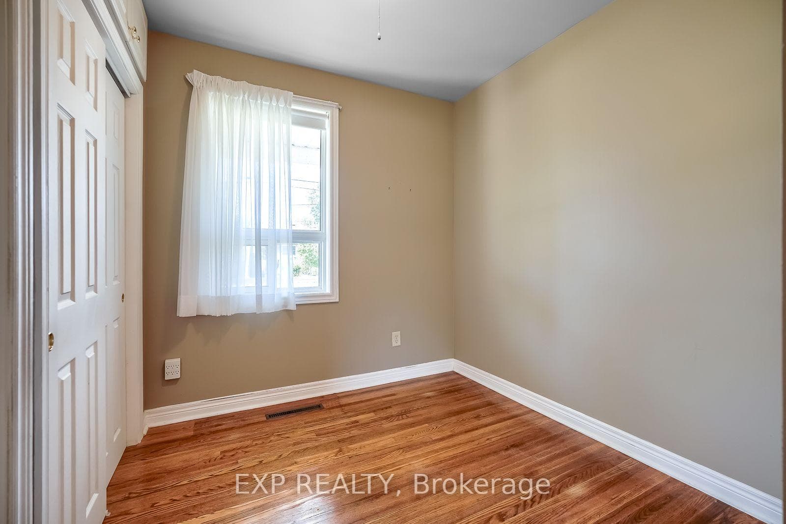 1141 Haig Boulevard photo 14
