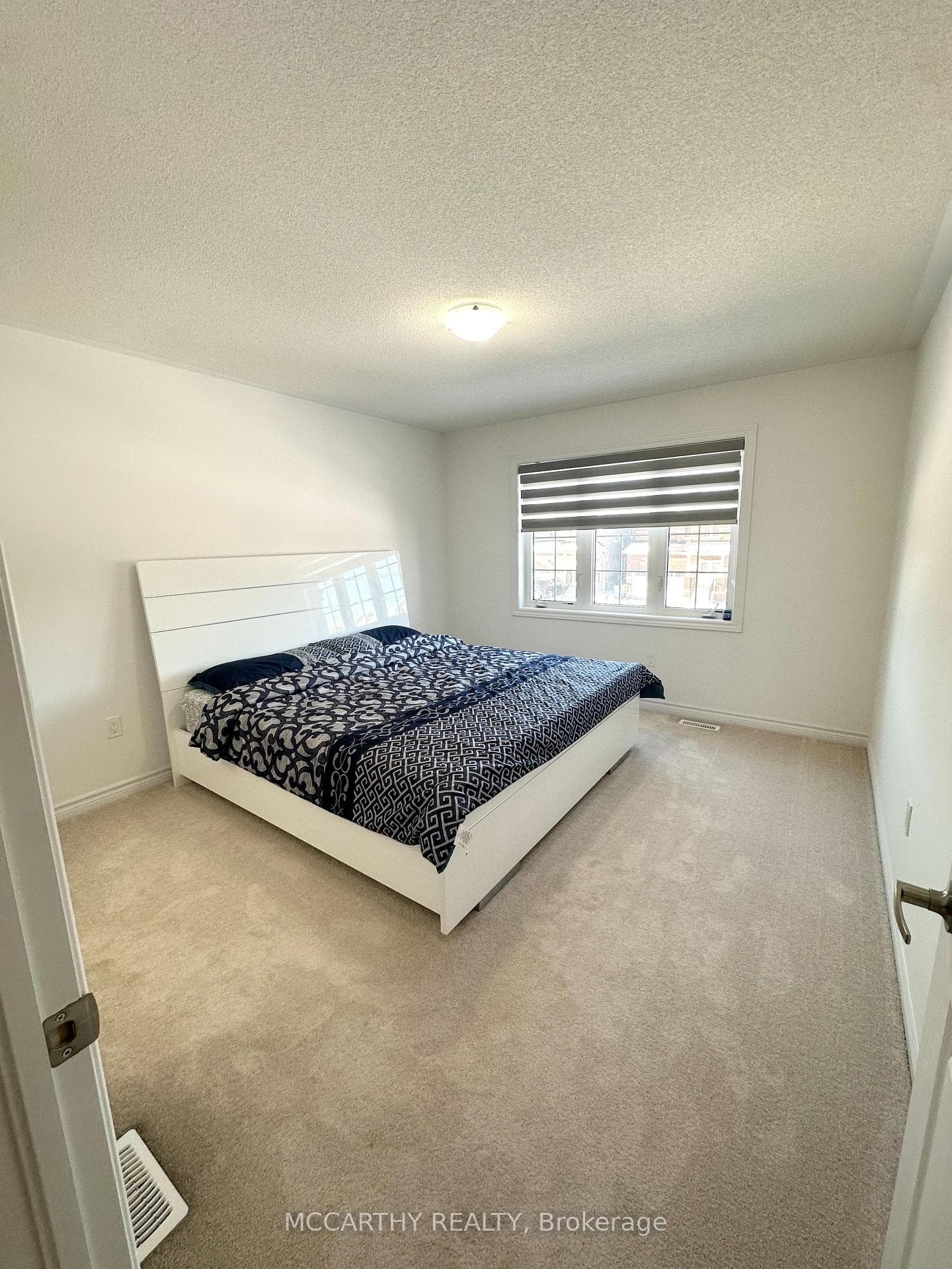 311 Ridley Crescent photo 16