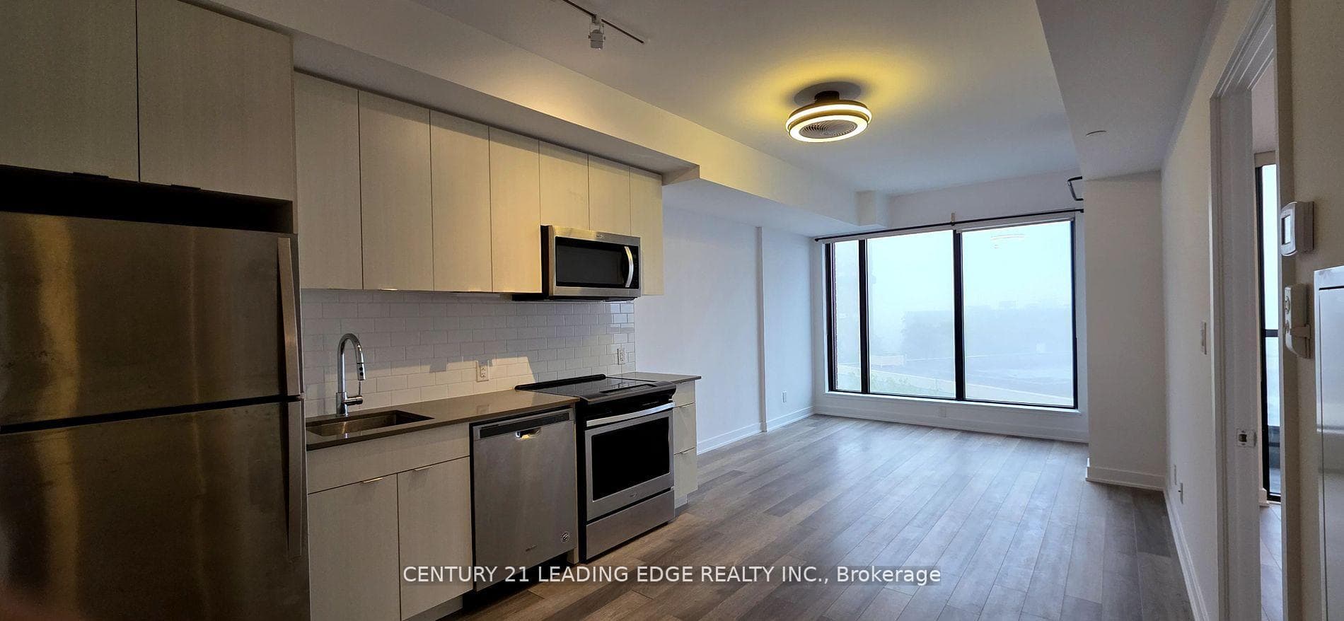 2799 Kingston Road Unit 610 photo 2