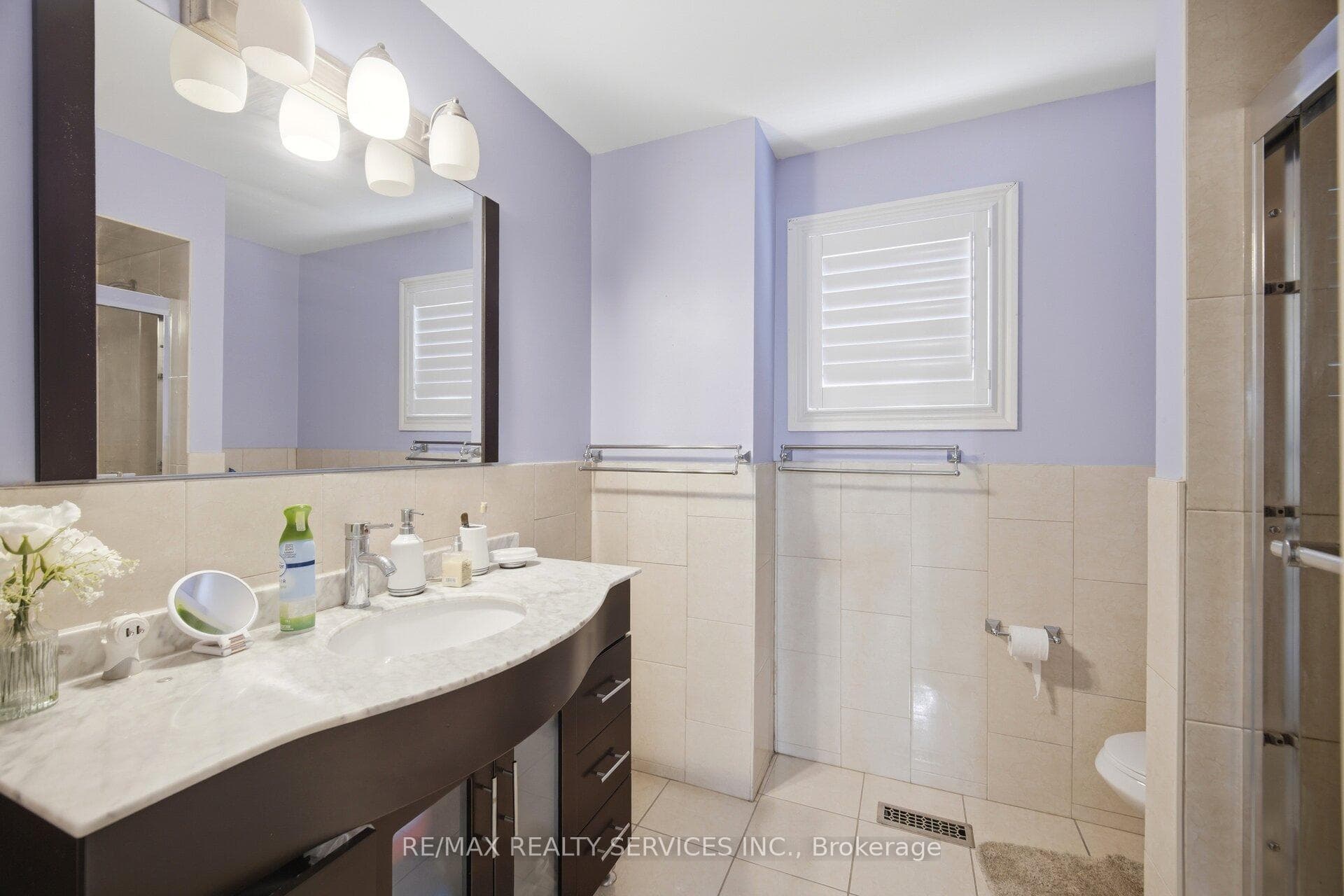 26 Sunforest Drive photo 32