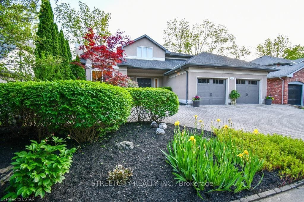 107 Carriage Hill Drive photo 1