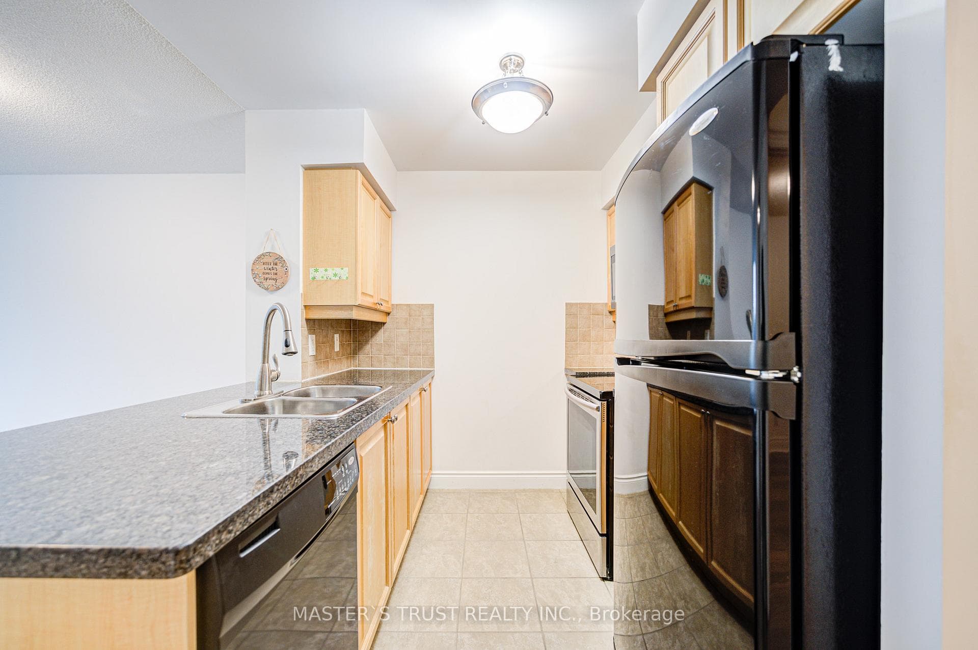 25 Greenview Avenue Unit 323 photo 11