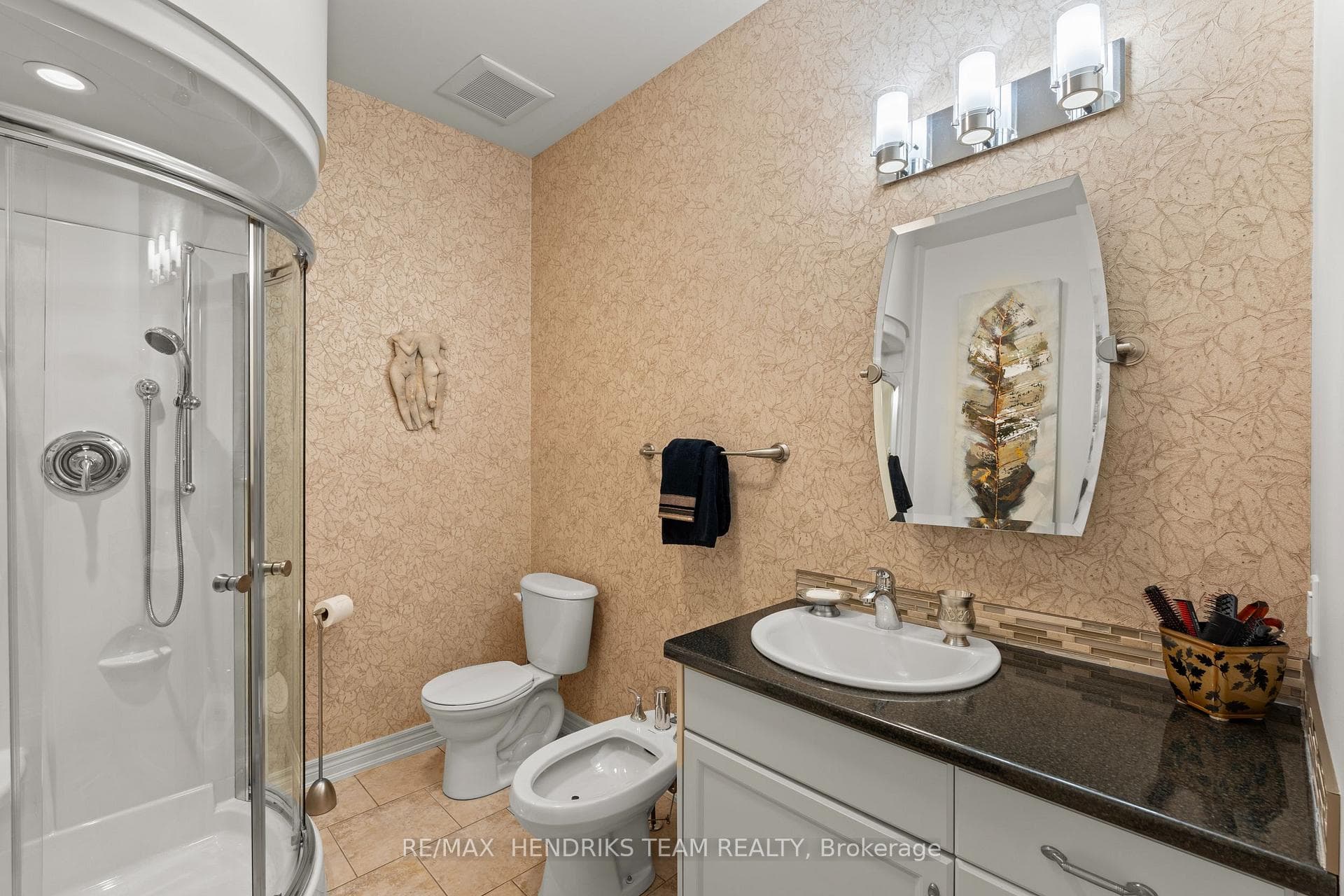 54 Videl Crescent photo 19