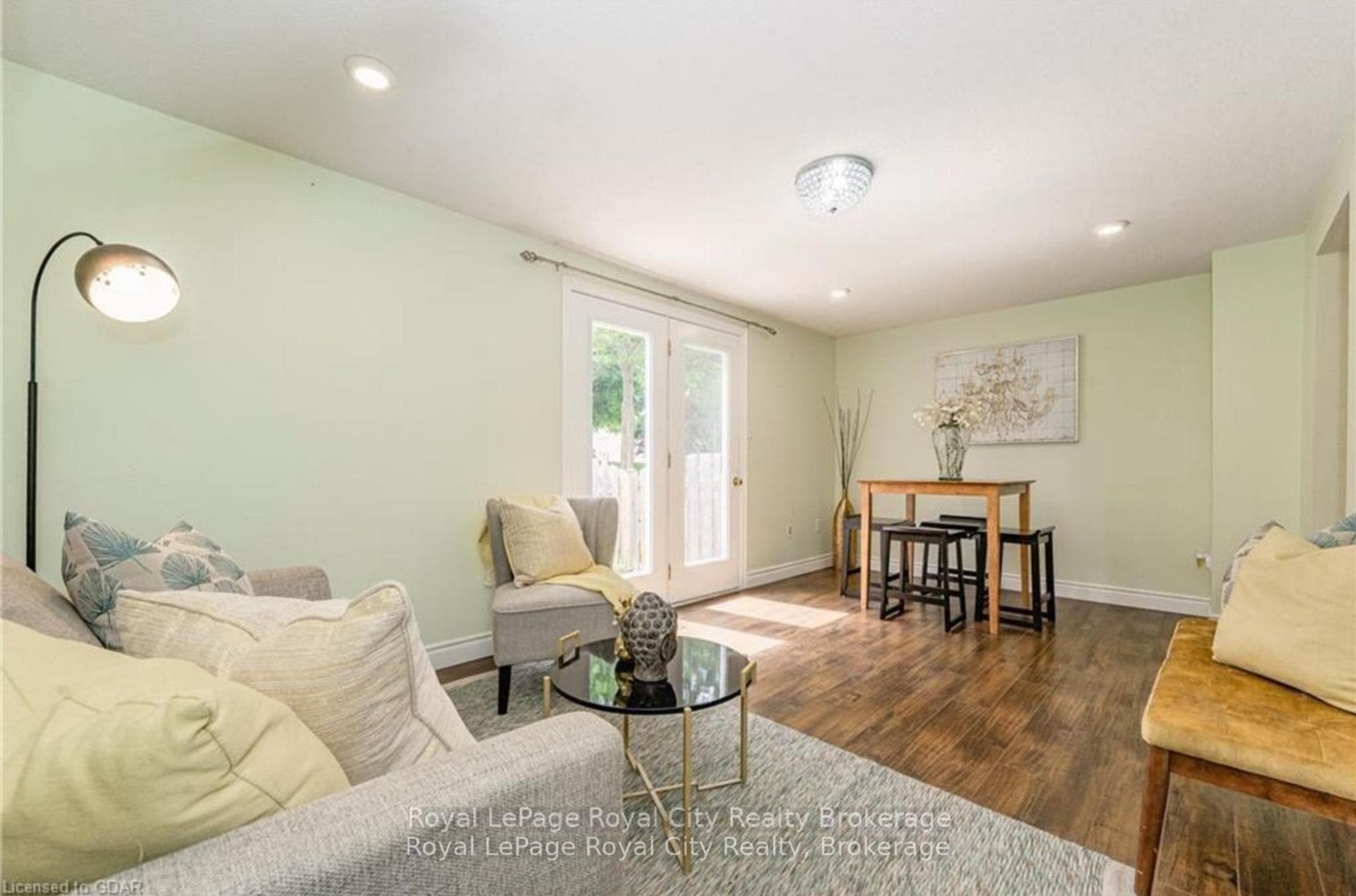 180 MARKSAM Road Unit 80 photo 20
