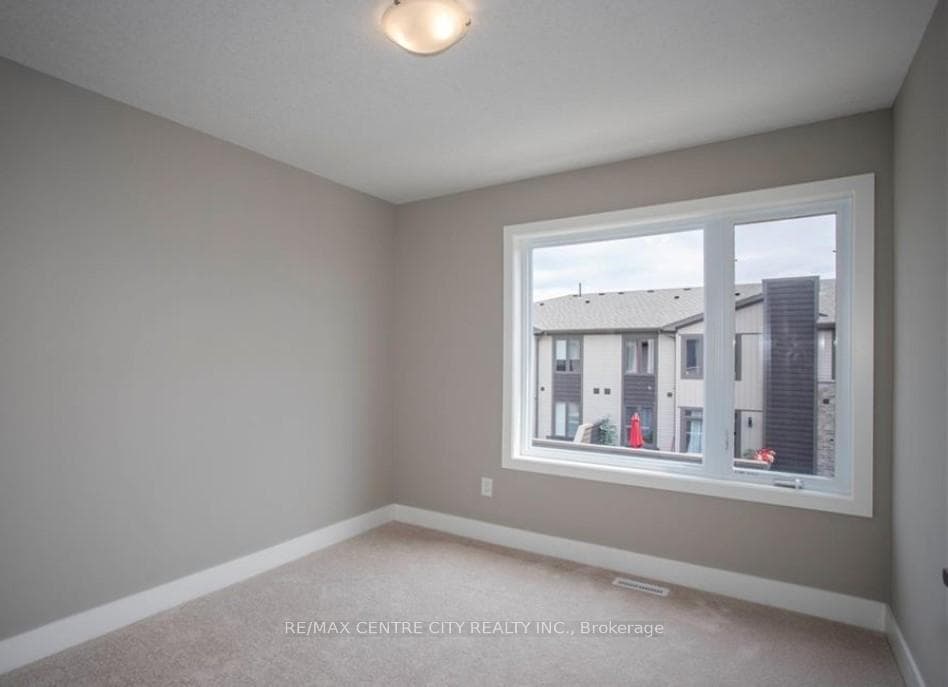 2070 Meadowgate Boulevard Unit 37 photo 17
