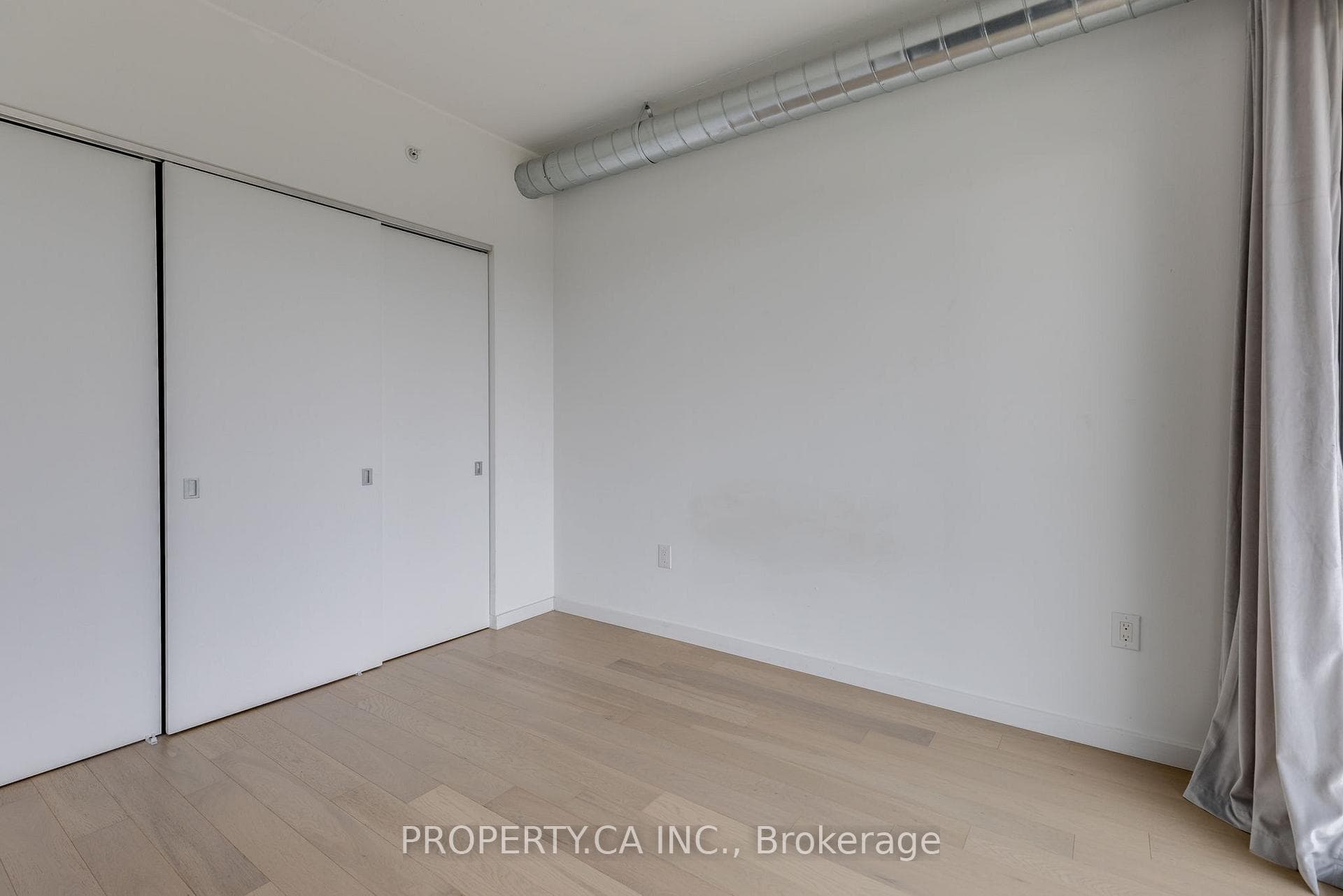 170 Bayview Avenue Unit 405 photo 11