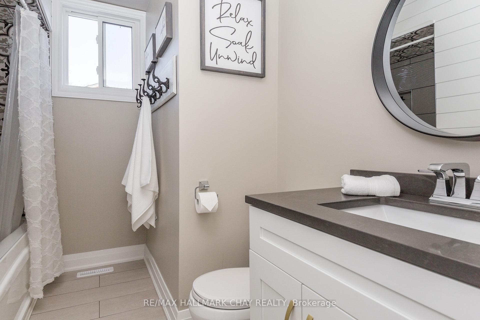 Main upstairs bathroom