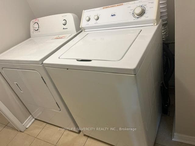 6 Rouge Fairway Street Unit Bsmt-1 photo 6