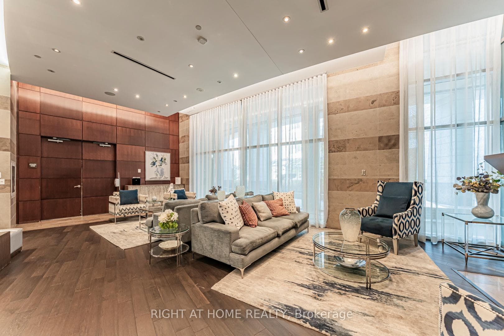 2181 Yonge Street Unit 1211 photo 37