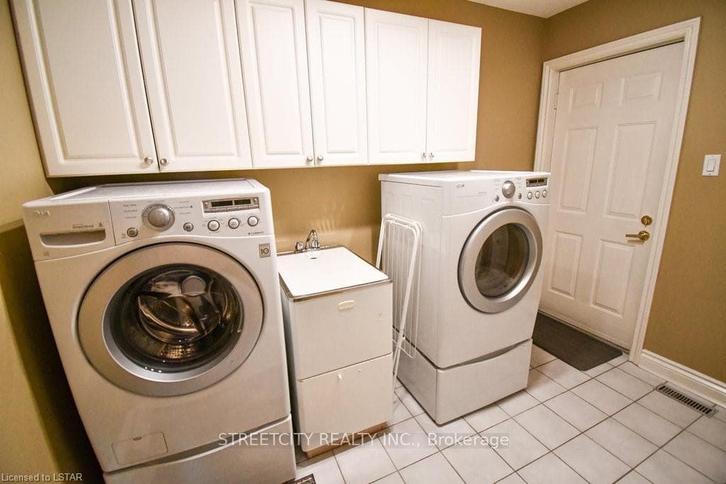 107 Carriage Hill Drive photo 28