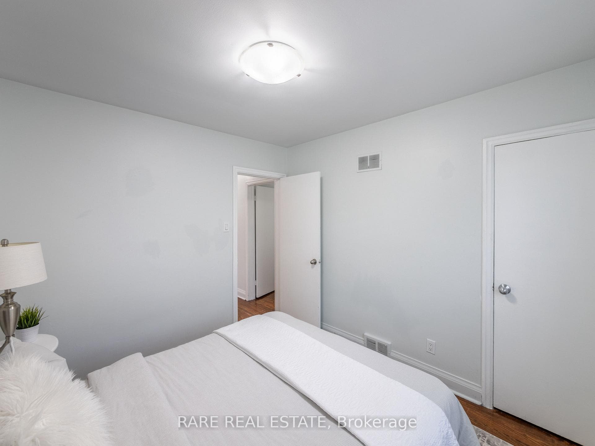 67 Glenburn Avenue Unit main photo 18