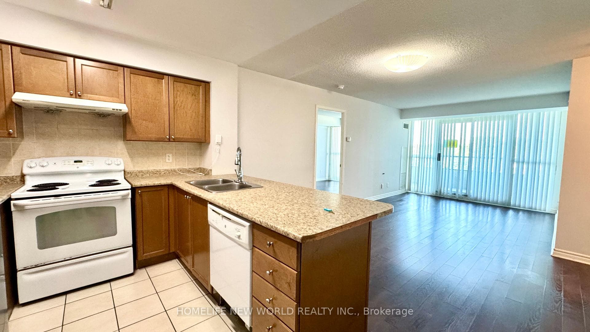 18 Spring Garden Avenue Unit 507 photo 3