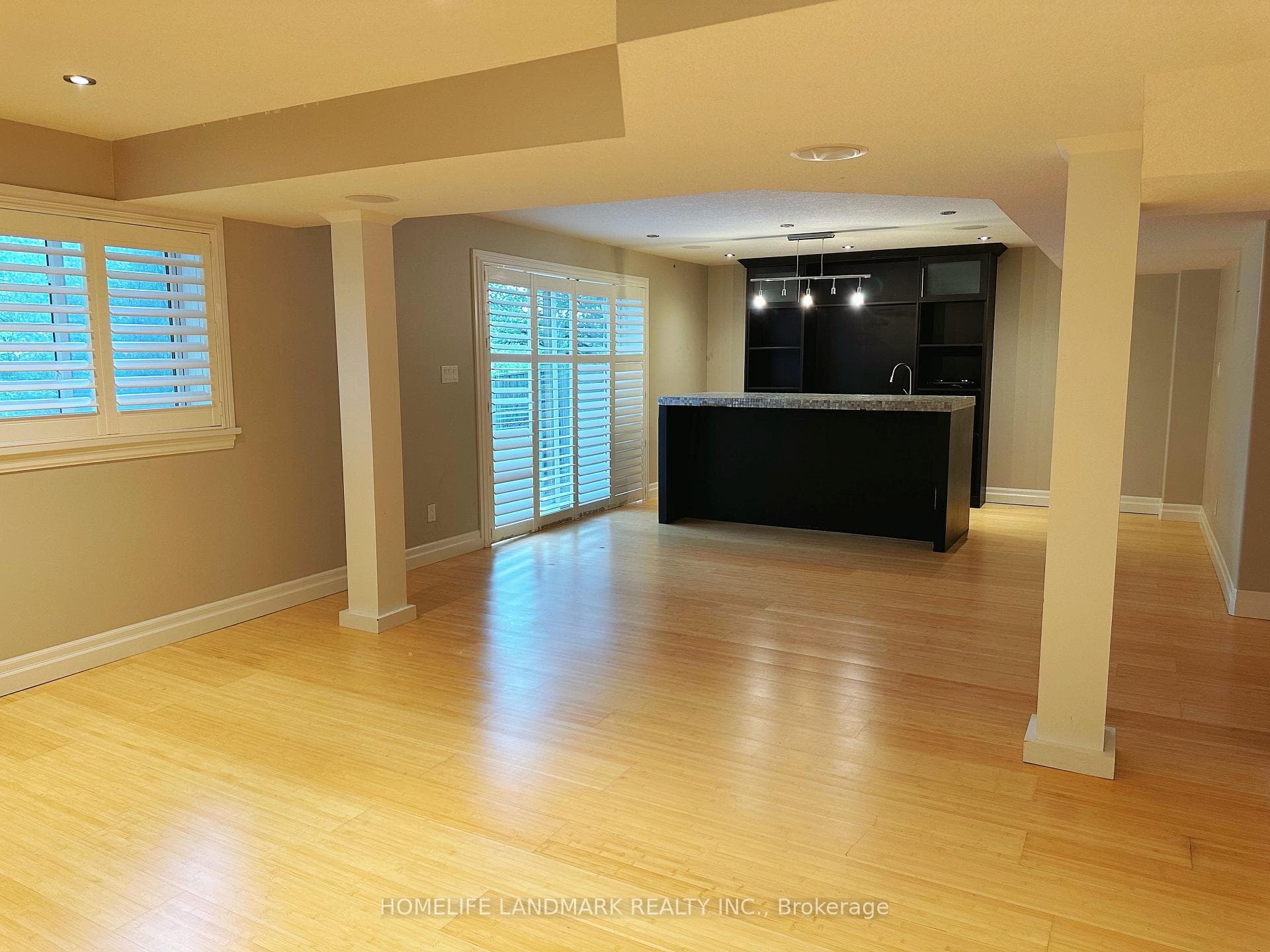 388 Berryhill Drive photo 17