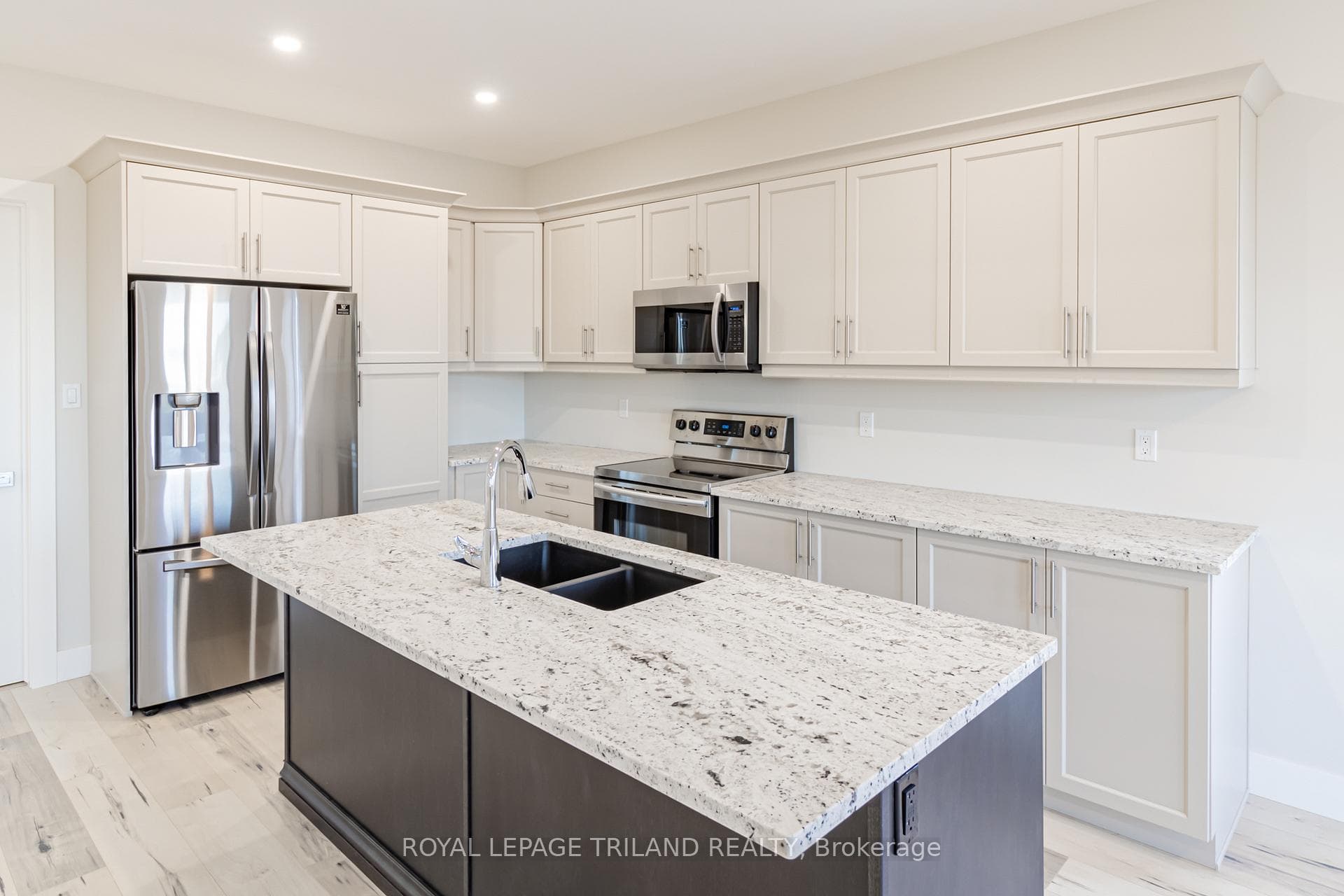 All appliances are included by the way!