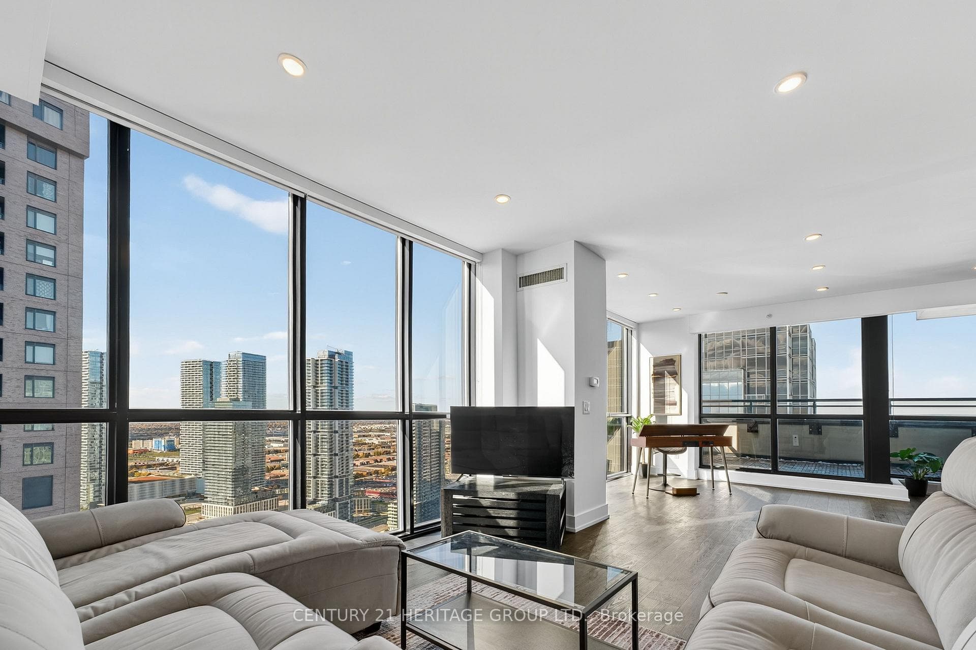 2910 Highway 7 Road Unit Ph05 (3605) photo 13