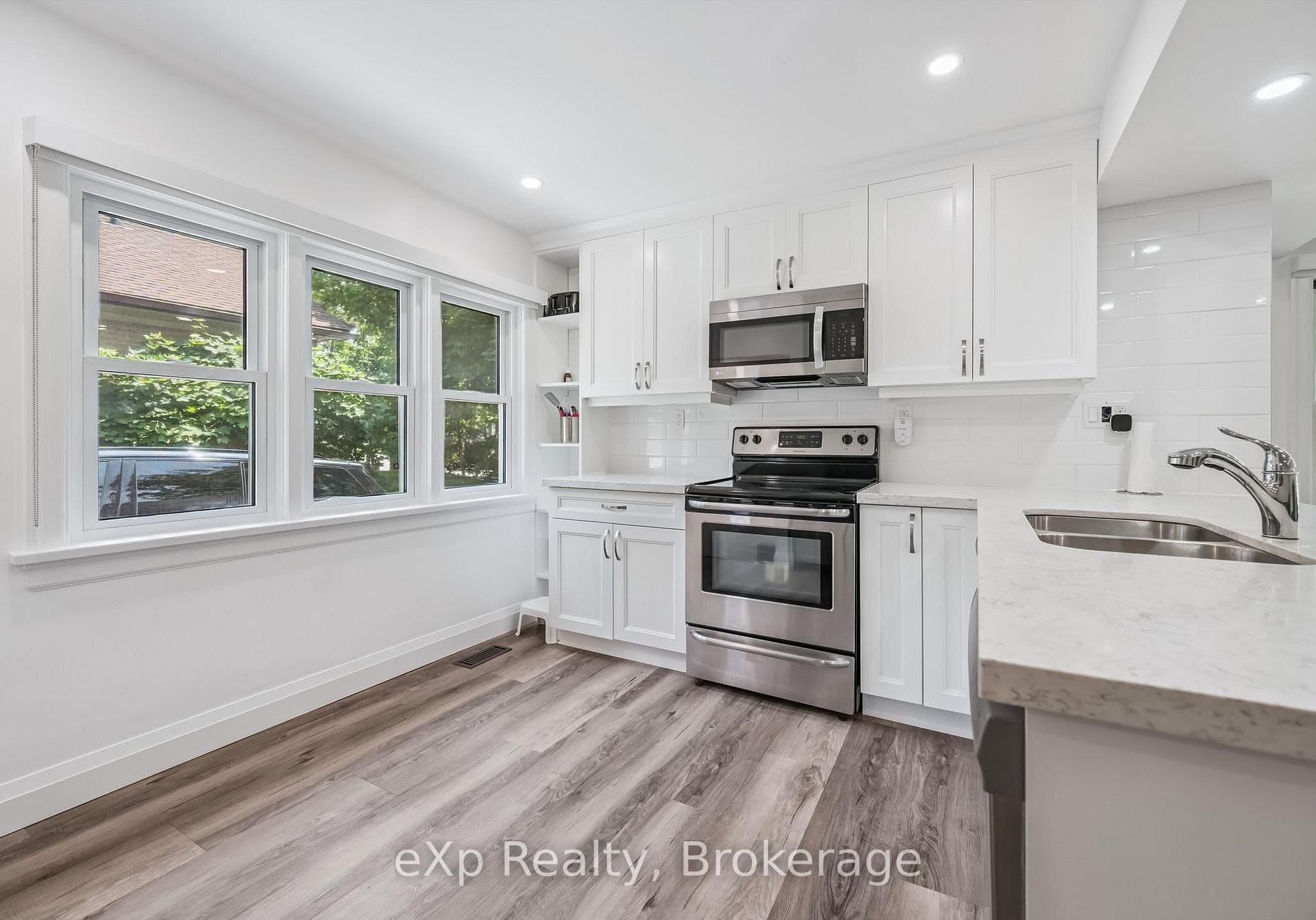151 Hungerford Road photo 20
