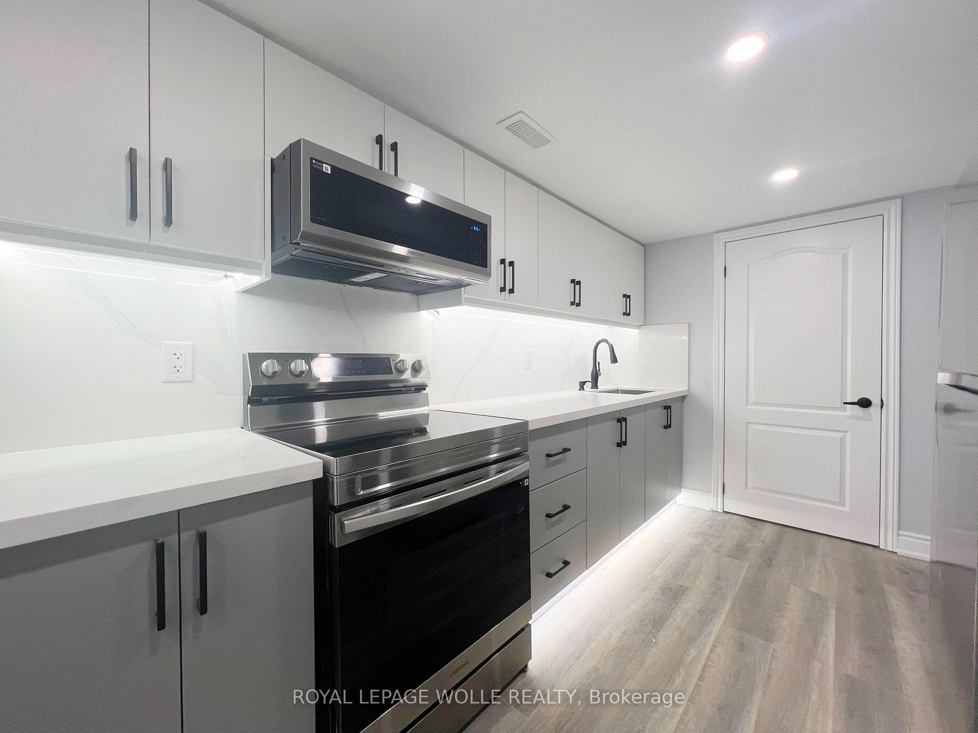 157 Ian Ormston Drive Unit BSMT photo 5