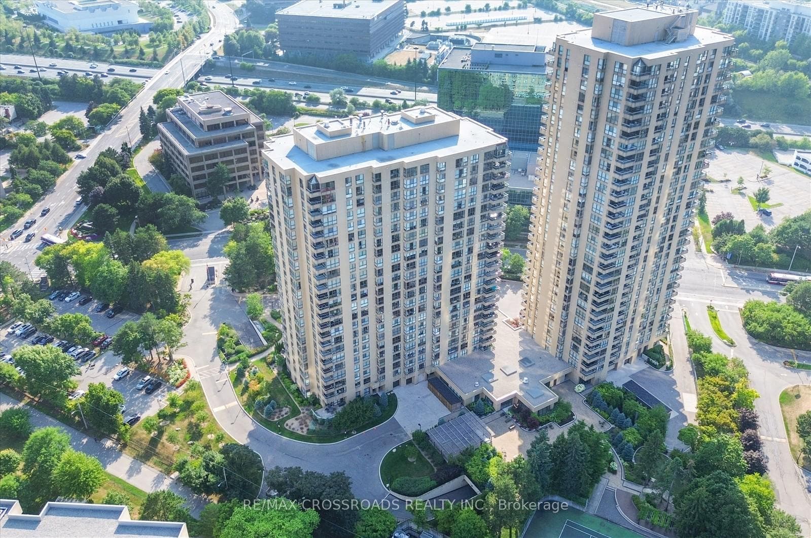 1 Concorde Place Unit 405 photo 50