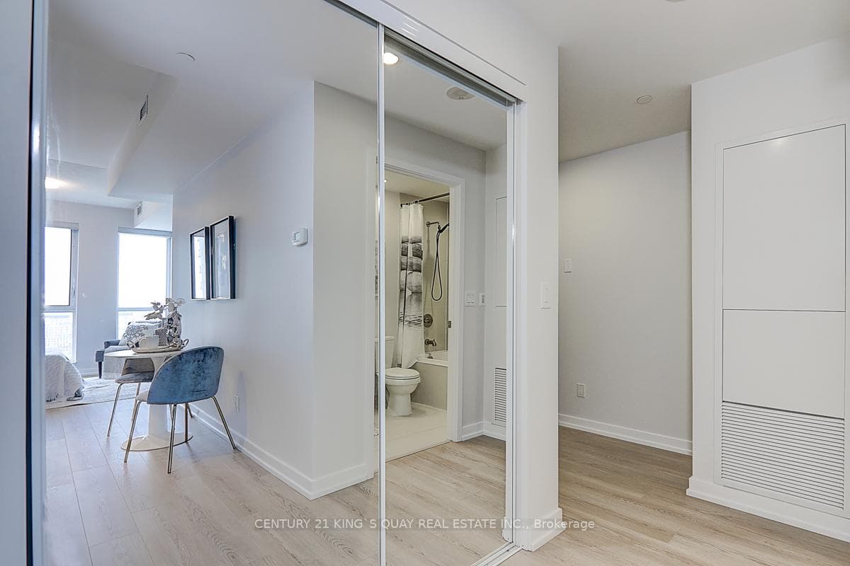 170 Sumach Street Unit 2305 photo 5