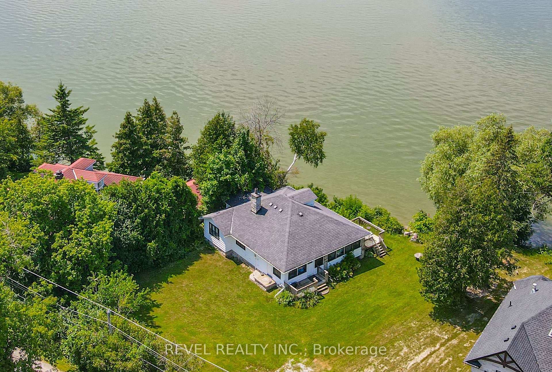 8 Johnstone Lane photo 15