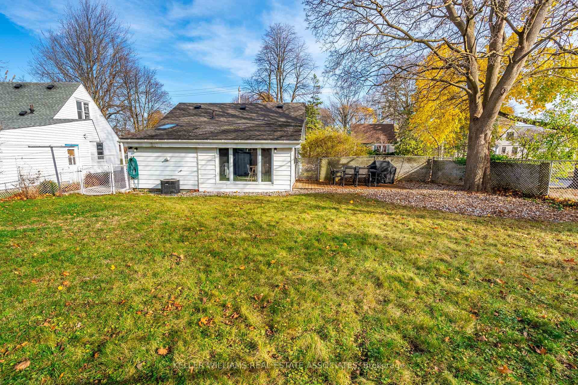 113 Pleasant Avenue photo 32