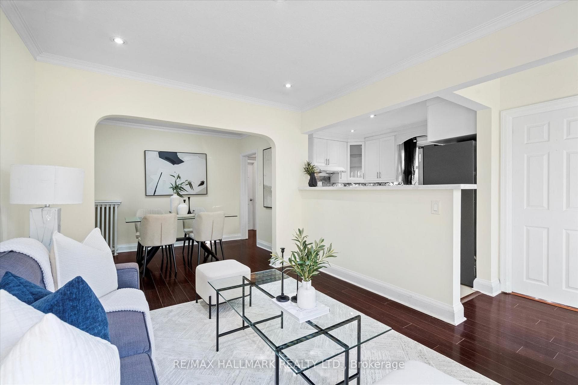 1231 Kingston Road photo 13