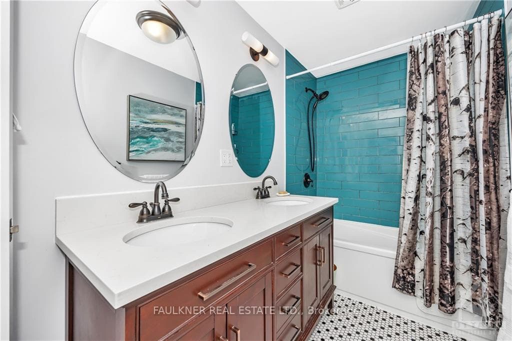 11 CHAMPAGNE Avenue photo 25