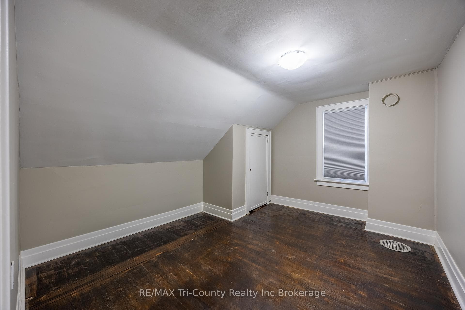 2nd floor Bedroom #2
