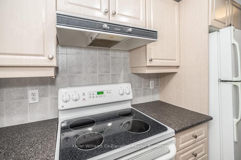 280 Aberdeen Boulevard Unit 208 photo 10