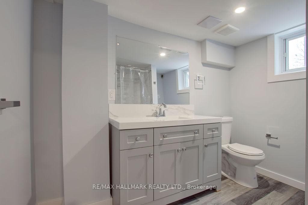 51 Stamford Square Unit Bsmt photo 11