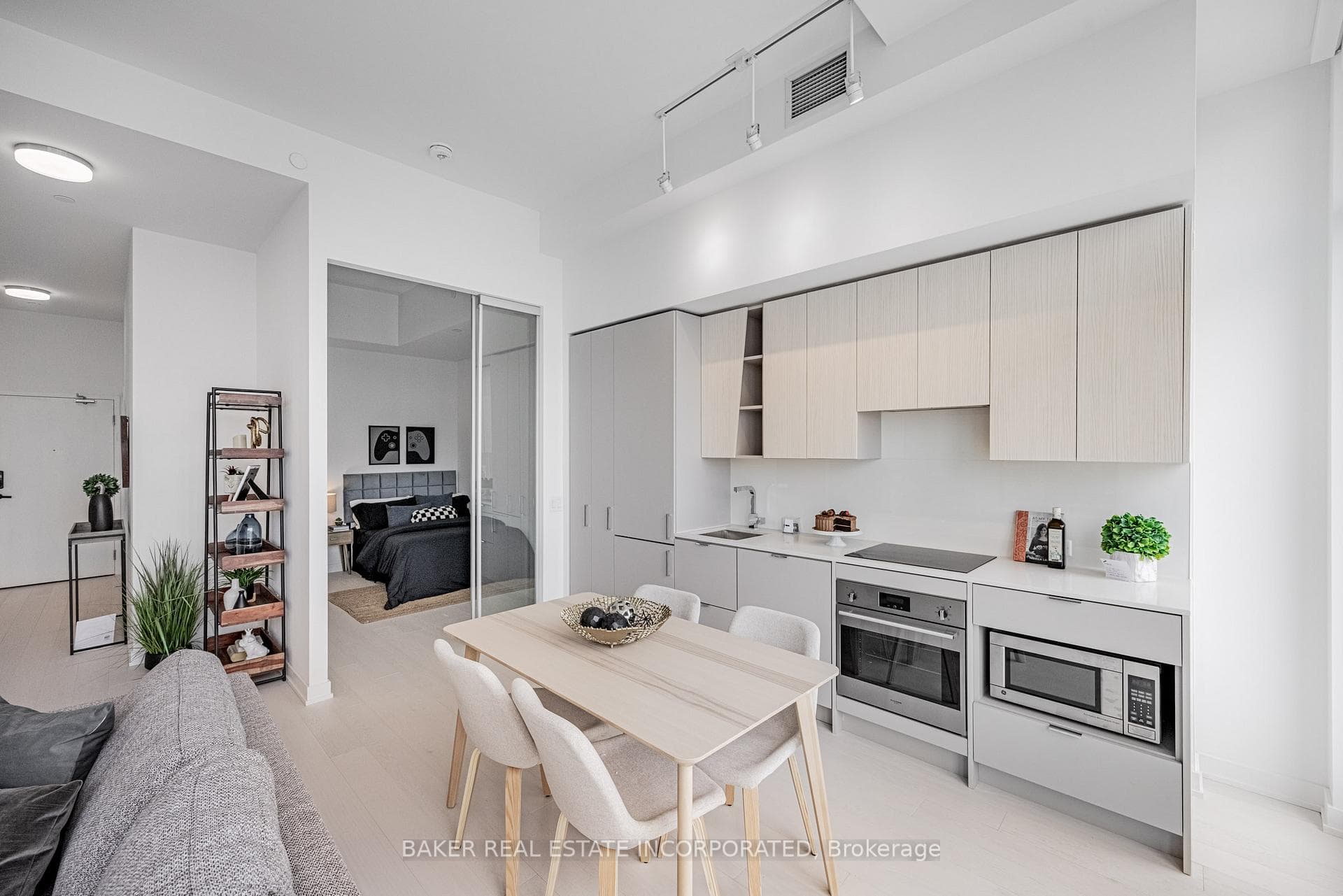 Unit 6014 - Staged