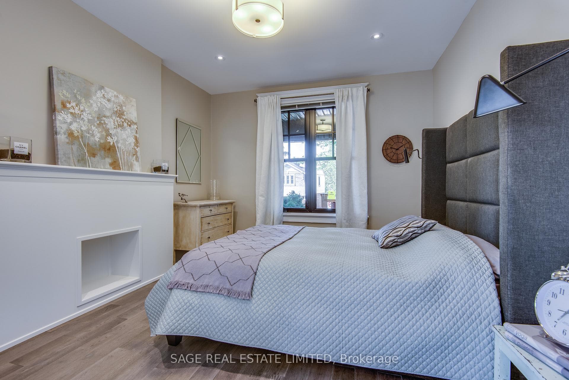 1 Prust Avenue photo 12
