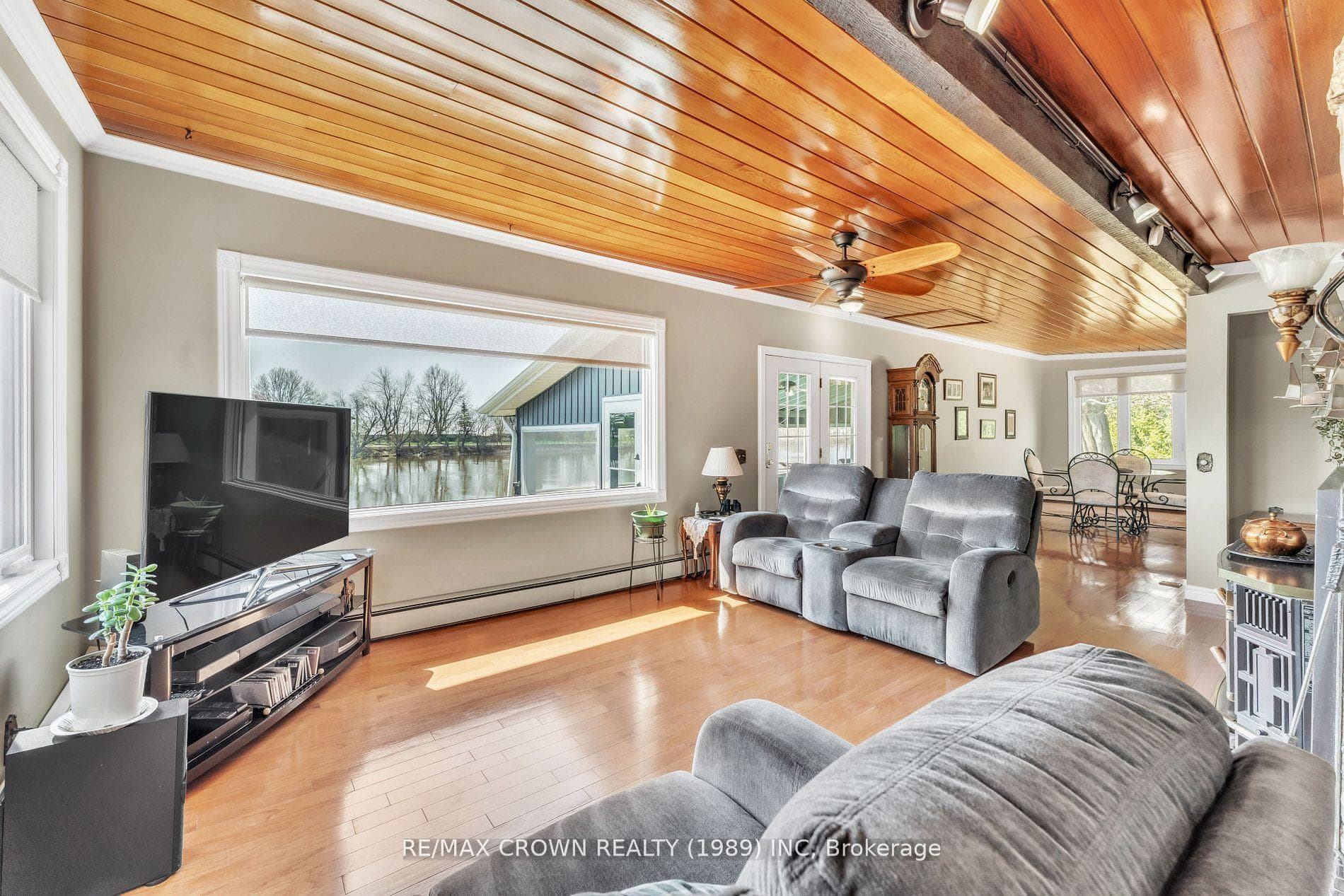 790 Lalande Road photo 18