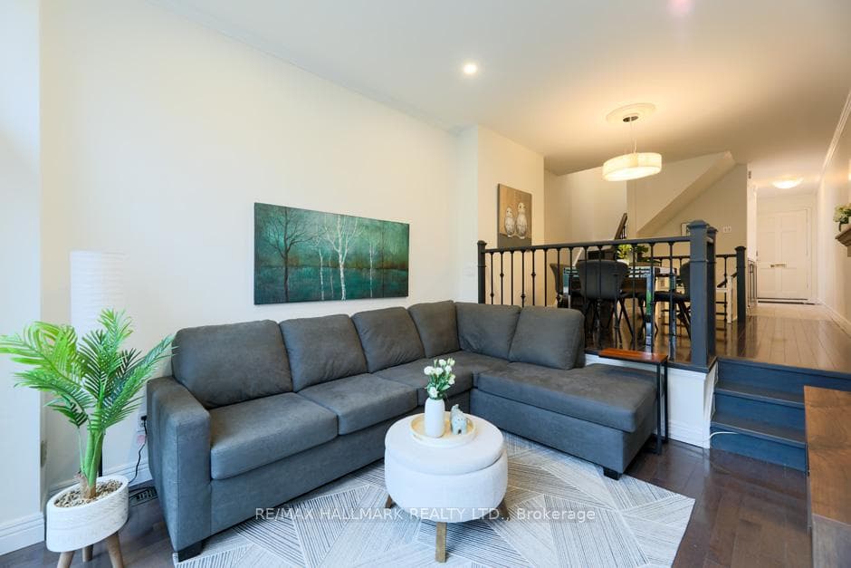 10 Buller Avenue Unit 13 photo 11