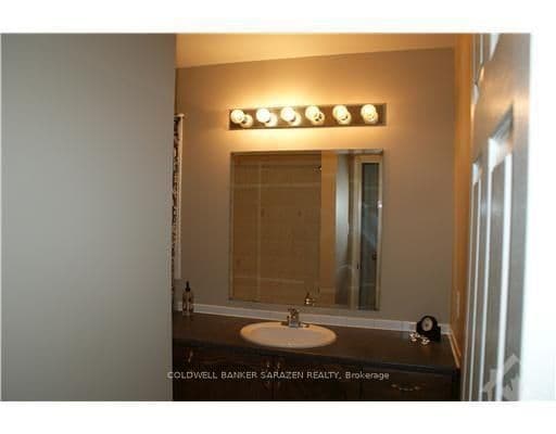 261 FELICIA Crescent photo 10
